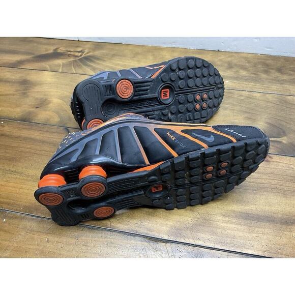 Nike Shox R4 Neymar Shoes Sneakers Black Orange Gym BV1111-100 Mens Size 9.5 main image 9